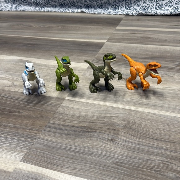 🏴 Dinosaur Action Figure Set - Picture 2 of 7